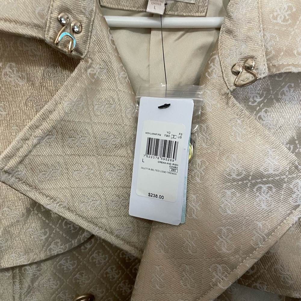 Guess jacket - Picture 3 of 5